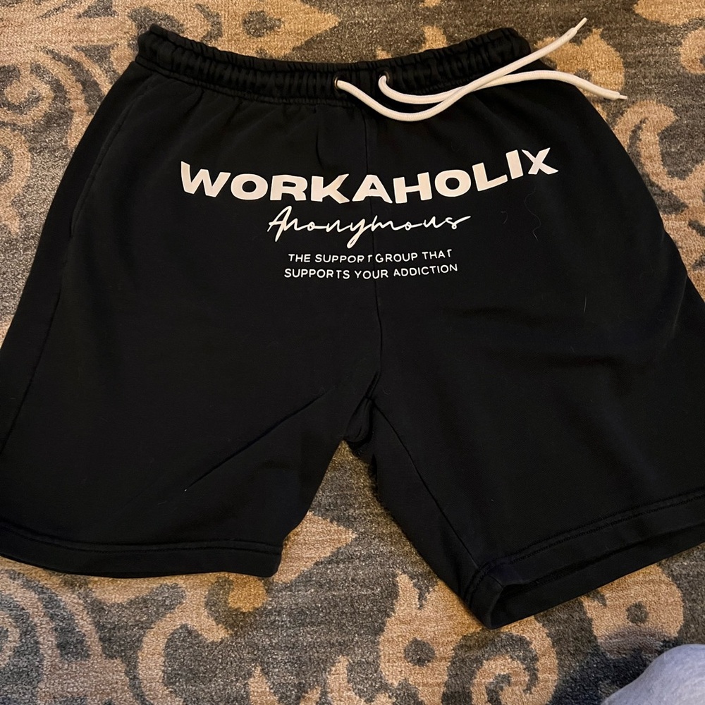 Workaholix anonymous black shorts
